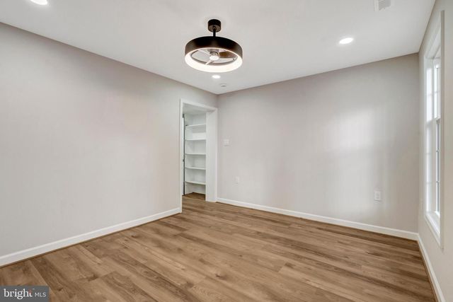 5203 MORNINGTON CT, Fairfax, VA 22032