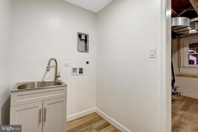 5203 MORNINGTON CT, Fairfax, VA 22032