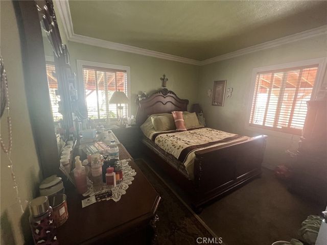 8323 Emerald Avenue, Fontana, CA 92335