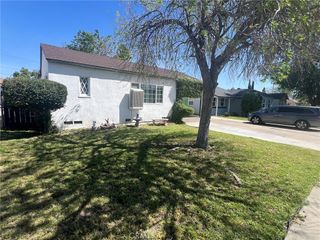8323 Emerald Avenue, Fontana, CA 92335