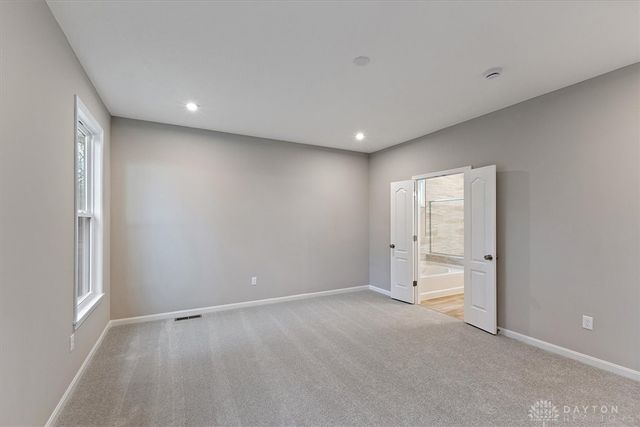 2619 Golden Leaf Drive, Beavercreek, OH 45431