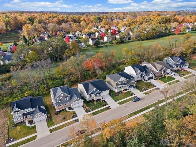 2619 Golden Leaf Drive, Beavercreek, OH 45431