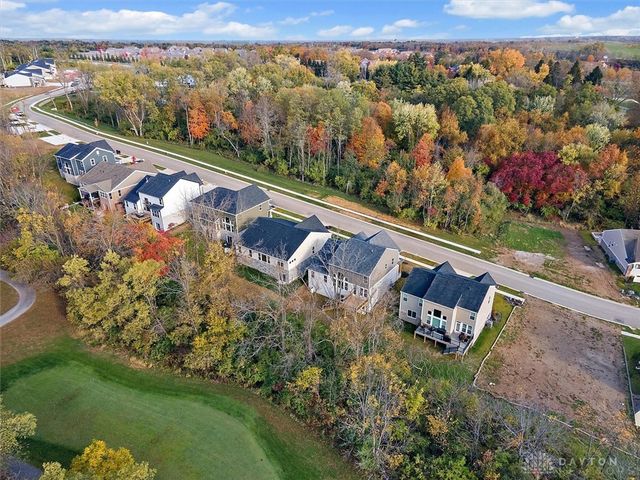 2619 Golden Leaf Drive, Beavercreek, OH 45431