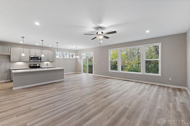 2619 Golden Leaf Drive, Beavercreek, OH 45431