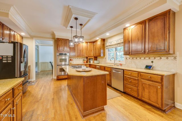 1808 Bramblewood Drive, Kingsport, TN 37660