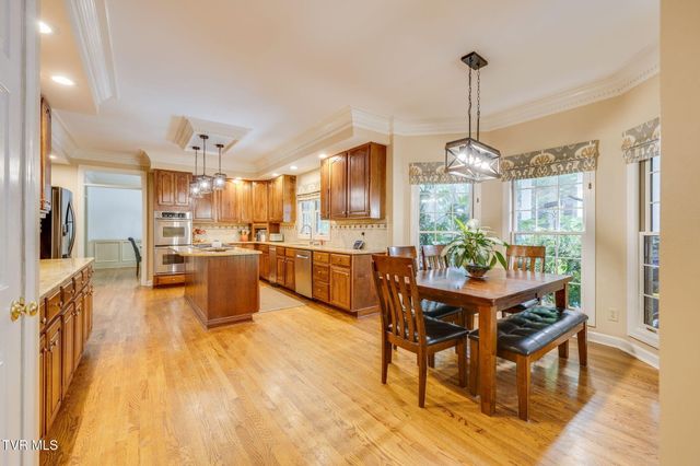 1808 Bramblewood Drive, Kingsport, TN 37660
