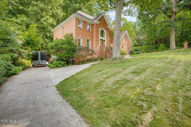 1808 Bramblewood Drive, Kingsport, TN 37660