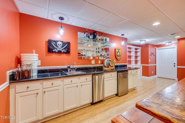 1808 Bramblewood Drive, Kingsport, TN 37660