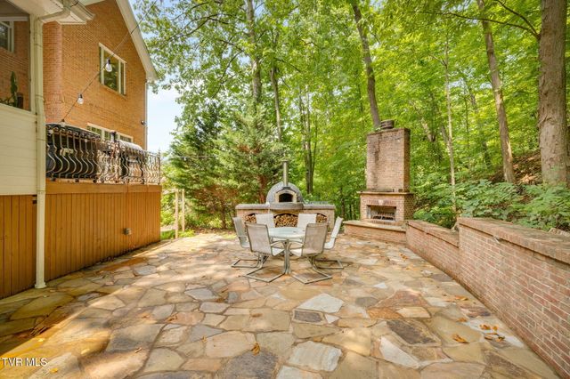 1808 Bramblewood Drive, Kingsport, TN 37660