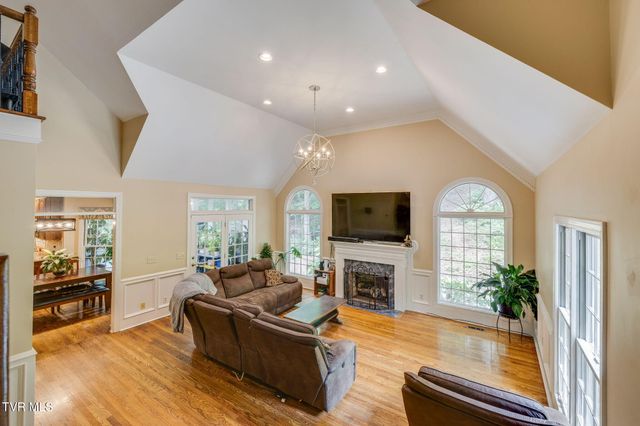 1808 Bramblewood Drive, Kingsport, TN 37660