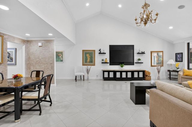 19950 Sawgrass Lane 5203, Boca Raton, FL 33434