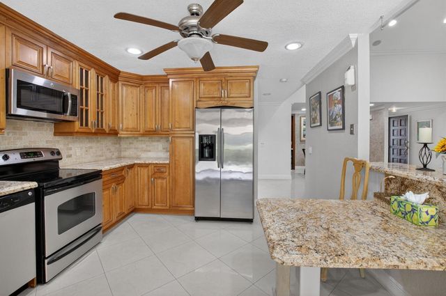 19950 Sawgrass Lane 5203, Boca Raton, FL 33434