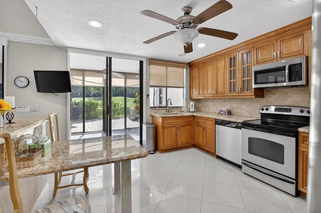 19950 Sawgrass Lane 5203, Boca Raton, FL 33434