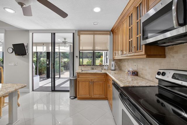 19950 Sawgrass Lane 5203, Boca Raton, FL 33434
