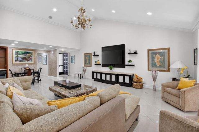 19950 Sawgrass Lane 5203, Boca Raton, FL 33434