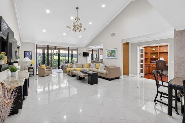 19950 Sawgrass Lane 5203, Boca Raton, FL 33434