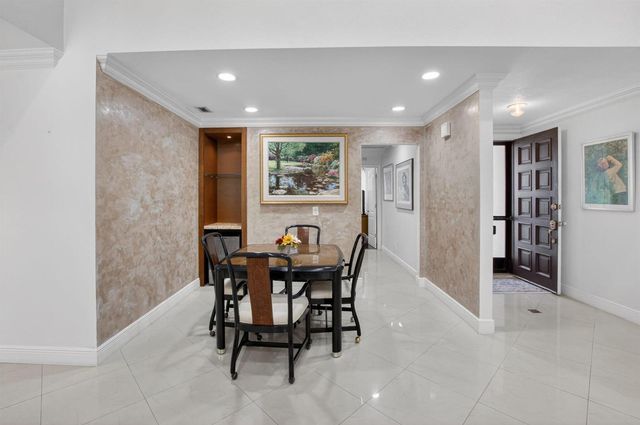 19950 Sawgrass Lane 5203, Boca Raton, FL 33434