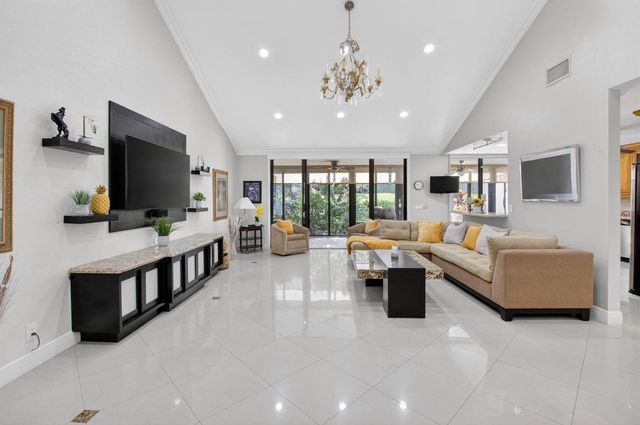 19950 Sawgrass Lane 5203, Boca Raton, FL 33434