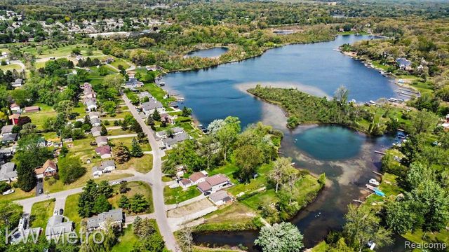 657 Dunleavy Drive, Highland, MI 48356
