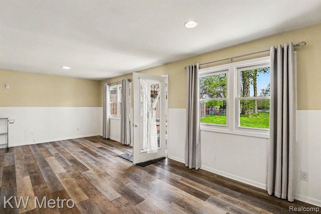 657 Dunleavy Drive, Highland, MI 48356