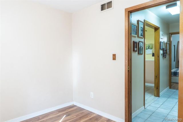 11788 Syracuse Street, Taylor, MI 48180