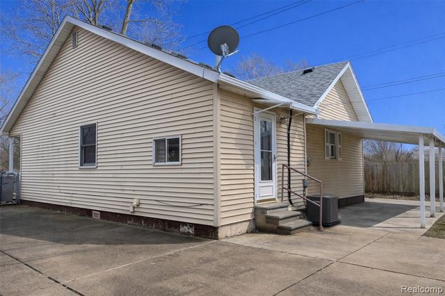 11788 Syracuse Street, Taylor, MI 48180