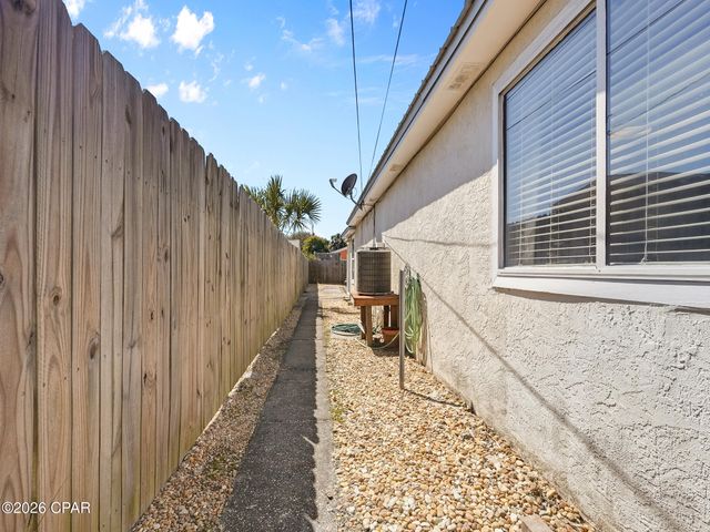 5601 Pinetree Avenue A, Panama City, FL 32408