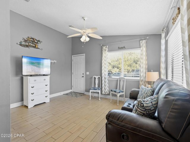 5601 Pinetree Avenue A, Panama City, FL 32408