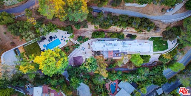 2570 Nichols Canyon Road, Los Angeles, CA 90046