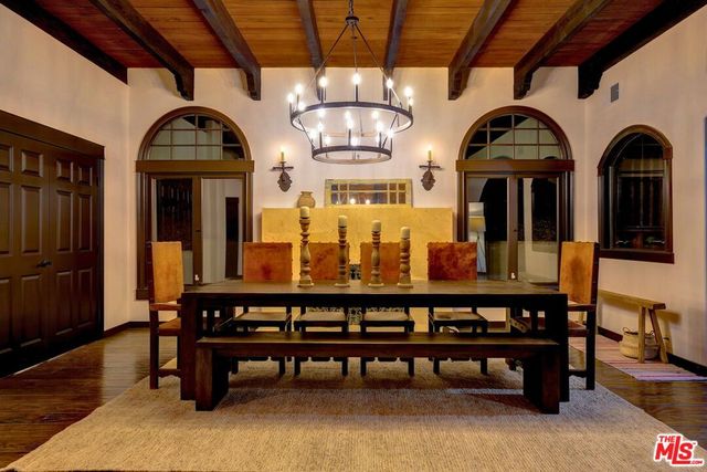 2570 Nichols Canyon Road, Los Angeles, CA 90046