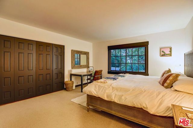 2570 Nichols Canyon Road, Los Angeles, CA 90046