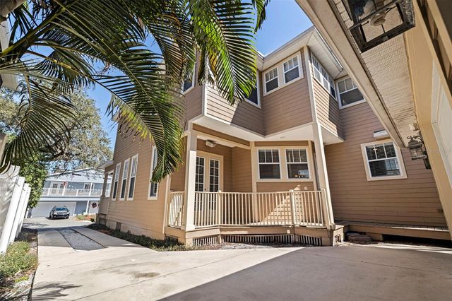 3104 W FIELDER STREET, Tampa, FL 33611