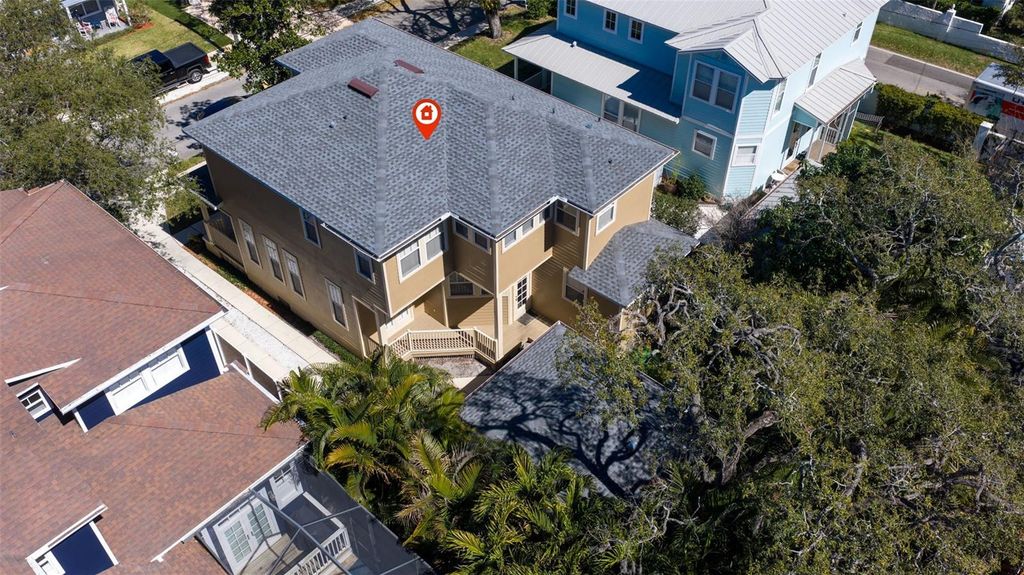 Image 4 of property listing at 3104 W FIELDER STREET, Tampa, FL 33611