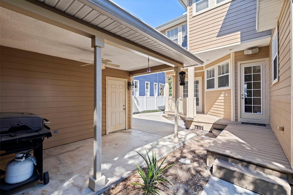 Image 40 of property listing at 3104 W FIELDER STREET, Tampa, FL 33611