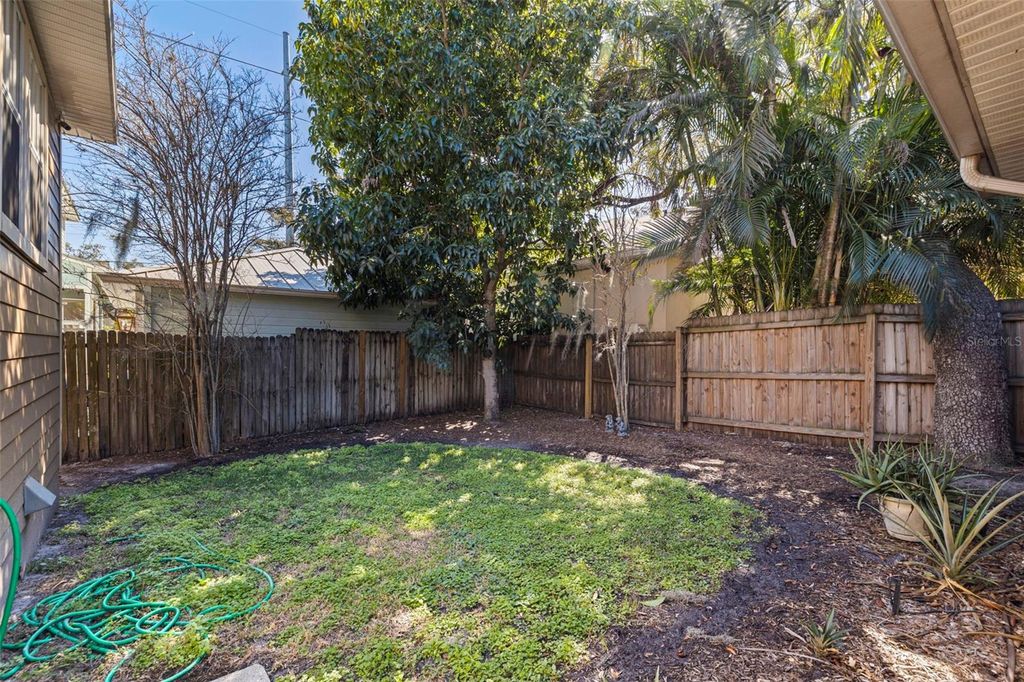 Image 41 of property listing at 3104 W FIELDER STREET, Tampa, FL 33611