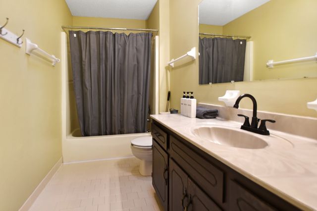 1122 Rosebrook Drive, Clarksville, TN 37042