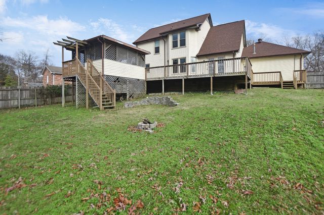 1122 Rosebrook Drive, Clarksville, TN 37042