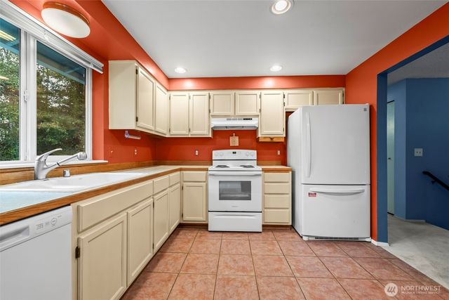 1918 NW Russell Street, Poulsbo, WA 98370