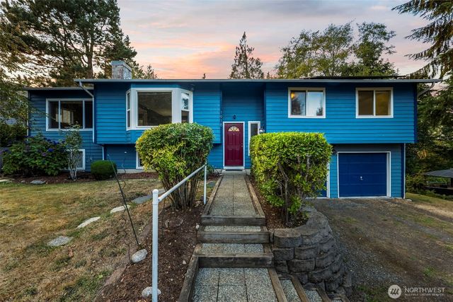 1918 NW Russell Street, Poulsbo, WA 98370