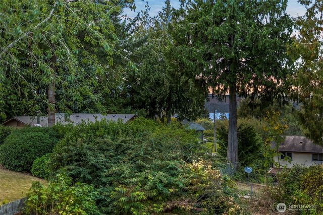 1918 NW Russell Street, Poulsbo, WA 98370