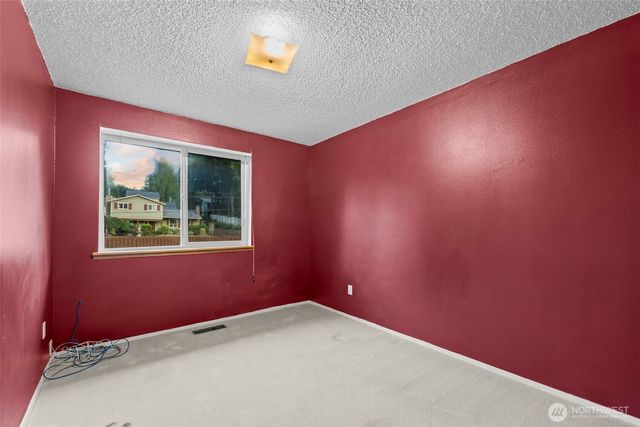 1918 NW Russell Street, Poulsbo, WA 98370