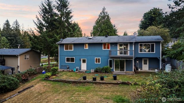 1918 NW Russell Street, Poulsbo, WA 98370