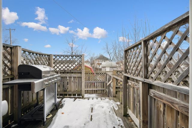 617 E Charles, Oelwein, IA 50662