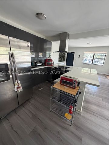 3311 NW 16th Ter, Miami, FL 33125