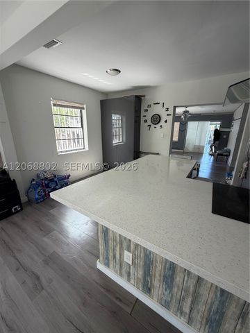 3311 NW 16th Ter, Miami, FL 33125