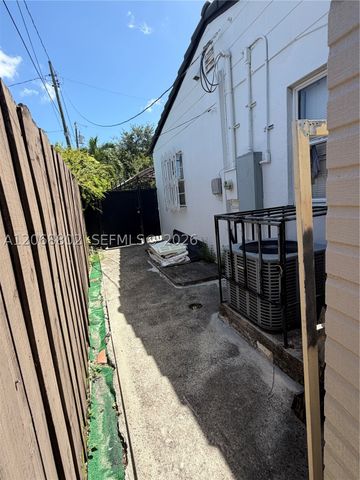 3311 NW 16th Ter, Miami, FL 33125