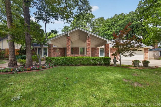 10218 S Sandusky Avenue, Tulsa, OK 74137