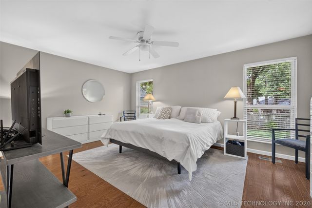 10218 S Sandusky Avenue, Tulsa, OK 74137