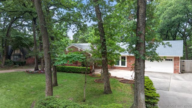 10218 S Sandusky Avenue, Tulsa, OK 74137