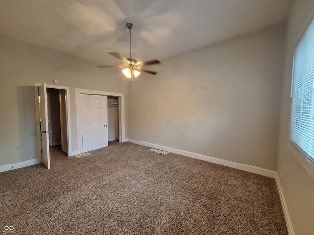 928 S A Street, Elwood, IN 46036